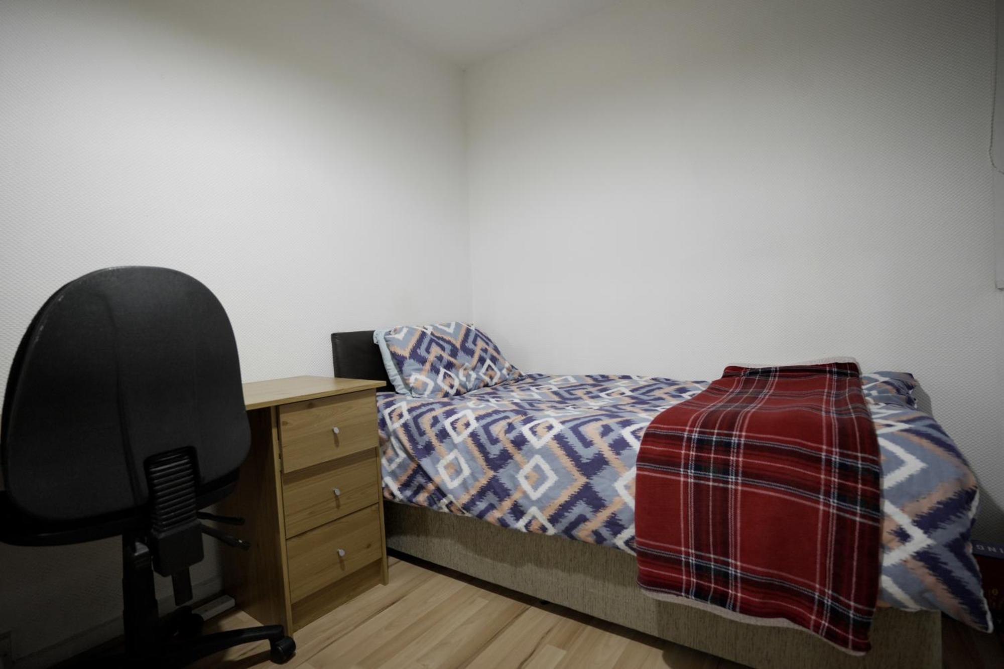 Elephant & Castle - Zone 2 - Private Rooms - Shared Bathroom Londra Exterior foto